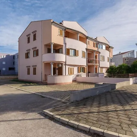 Gorazd بيت ضيافة 4*